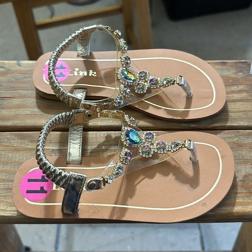 Girls Fashion Sandals - Picture 2 of 4